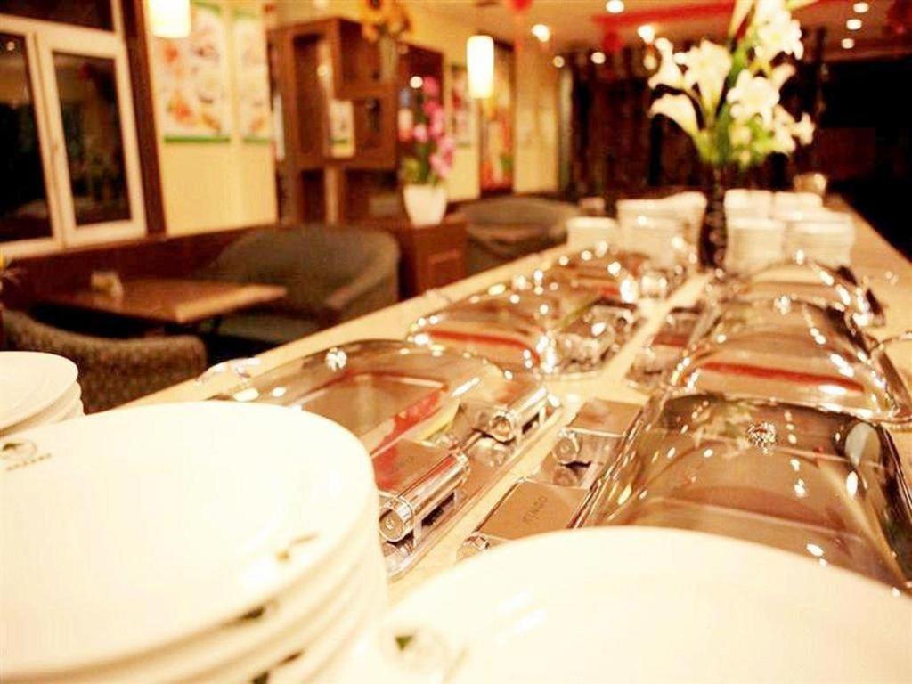 Greentree Inn Shanghai Zhongshan Hutai Hotel Exterior photo