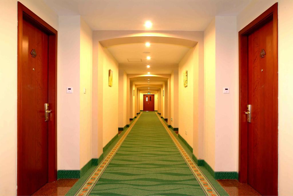 Greentree Inn Shanghai Zhongshan Hutai Hotel Exterior photo