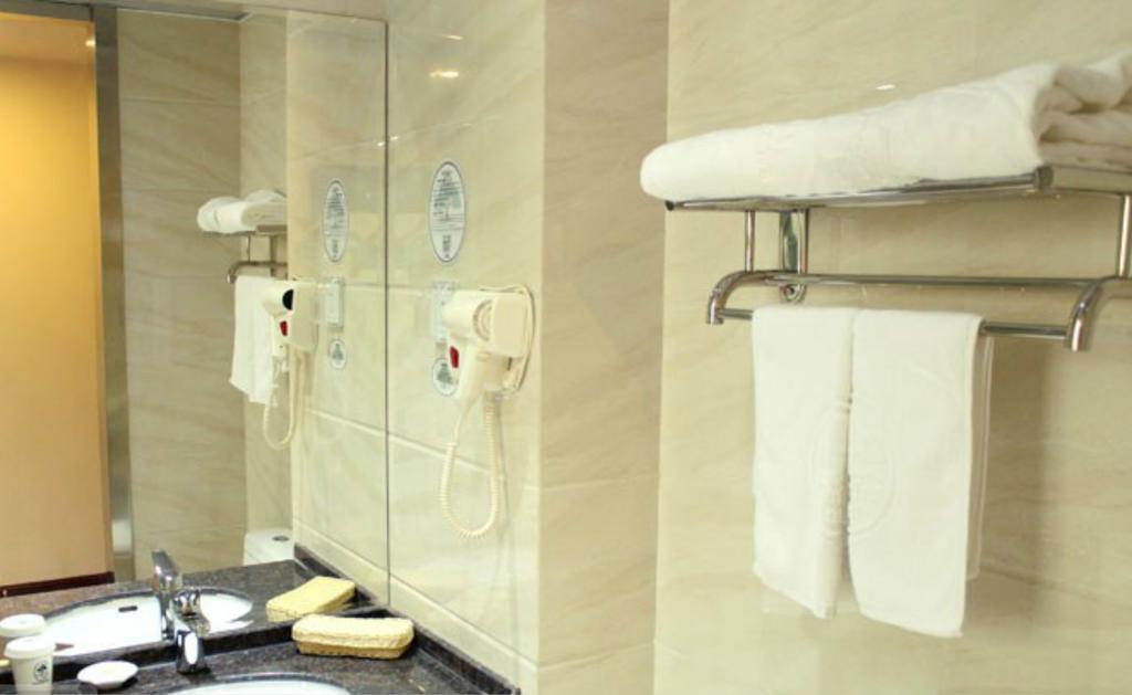 Greentree Inn Shanghai Zhongshan Hutai Hotel Exterior photo