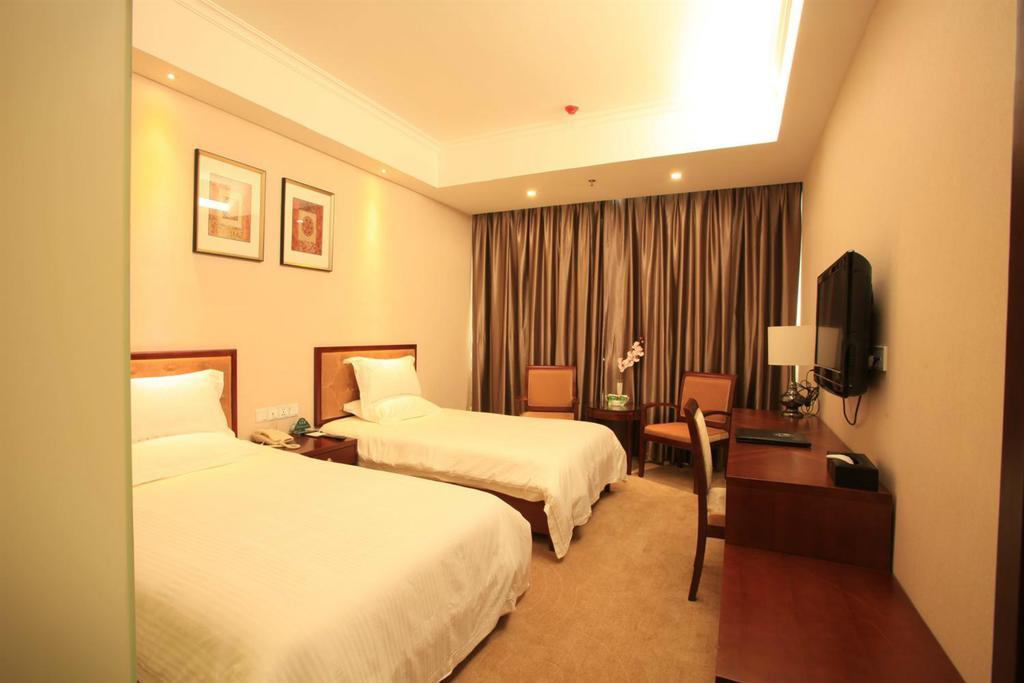 Greentree Inn Shanghai Zhongshan Hutai Hotel Exterior photo
